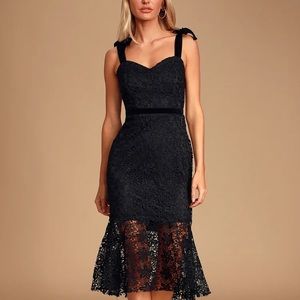 Lulu's Black Lace Midi Dress